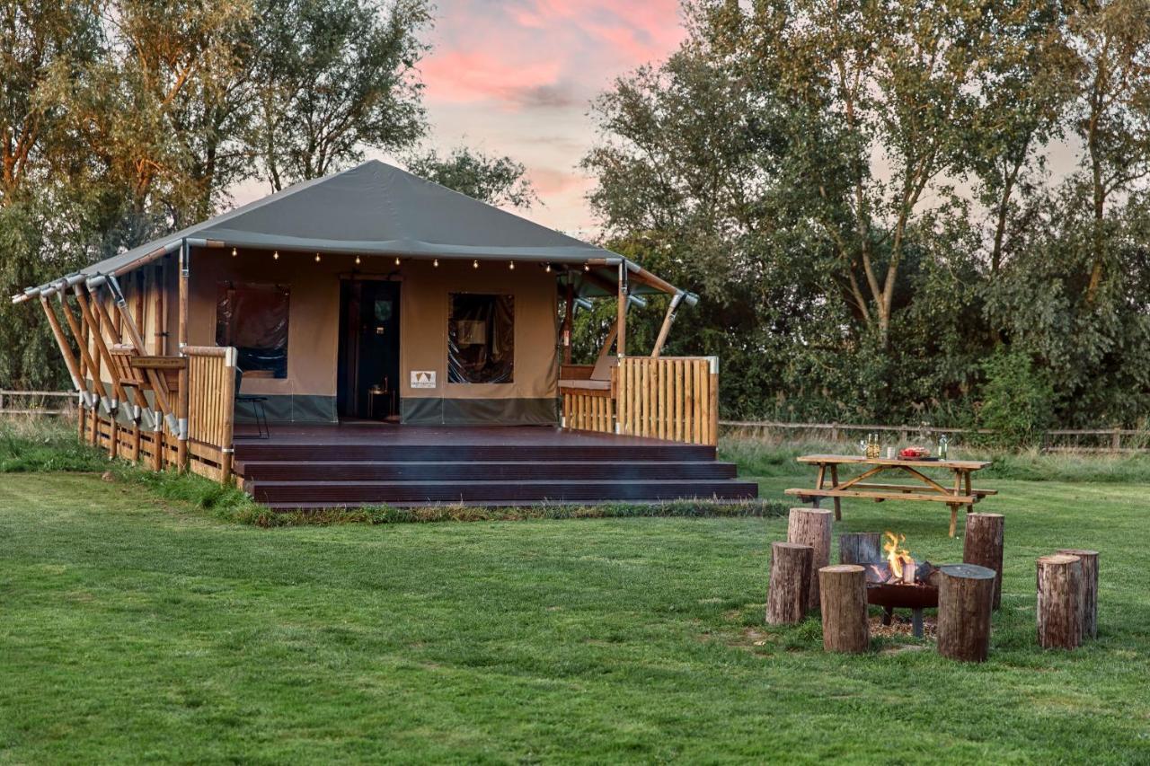 Horsley Hale Farm Glamping Hotel Ely Room photo