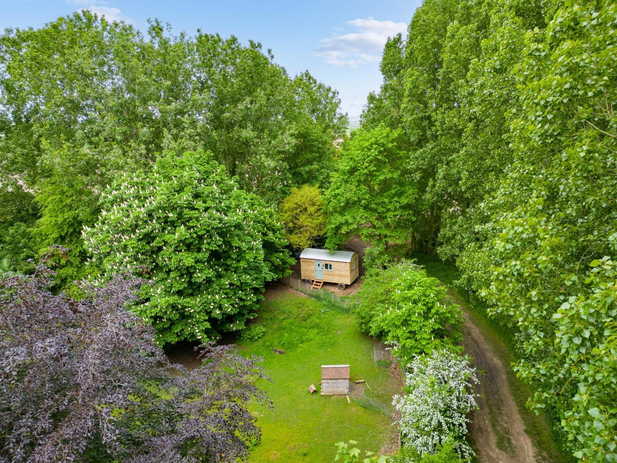 Horsley Hale Farm Glamping Hotel Ely Exterior photo