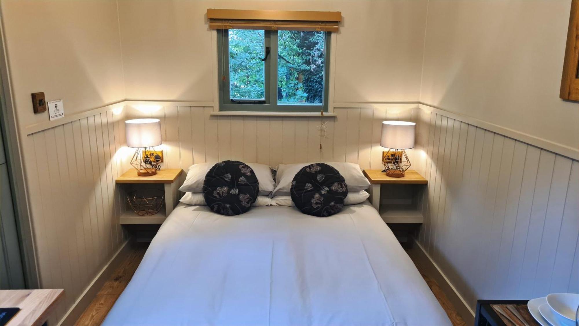 Horsley Hale Farm Glamping Hotel Ely Room photo