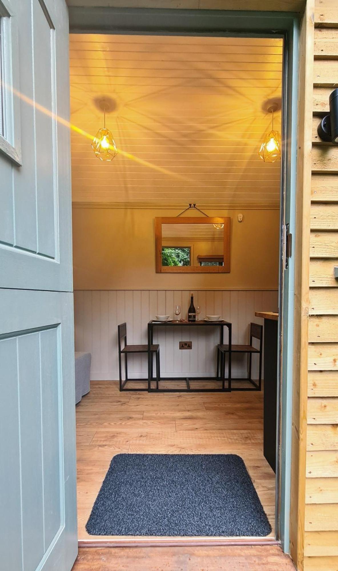 Horsley Hale Farm Glamping Hotel Ely Room photo