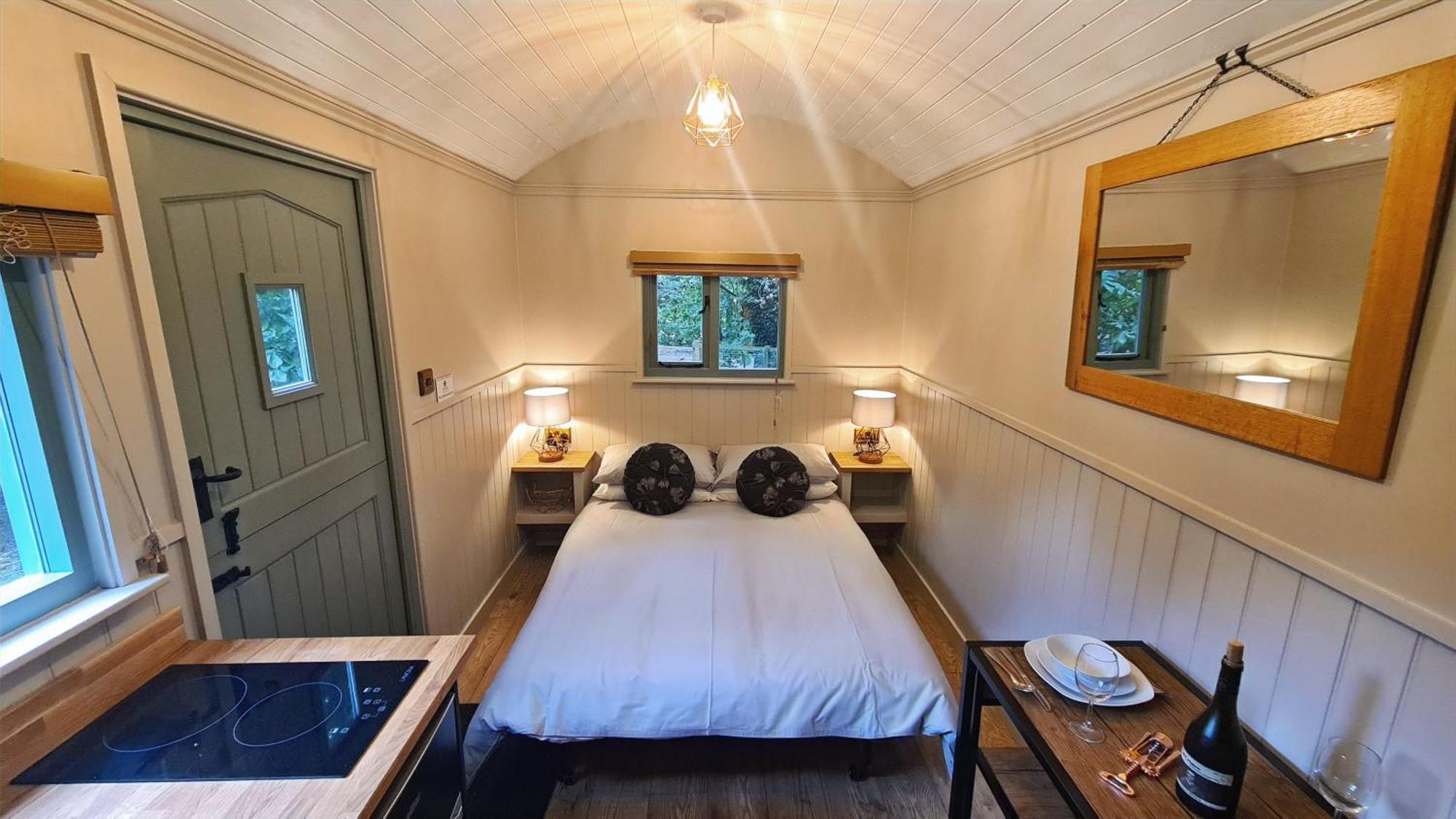 Horsley Hale Farm Glamping Hotel Ely Room photo