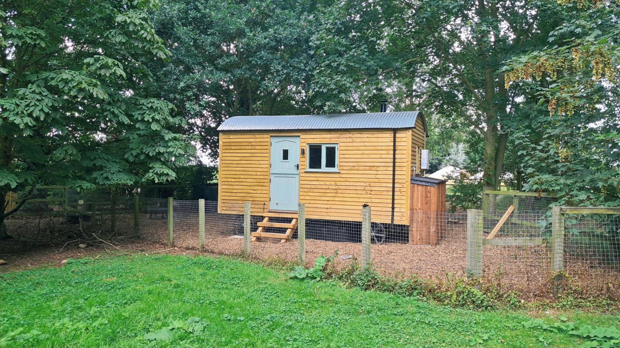 Horsley Hale Farm Glamping Hotel Ely Room photo